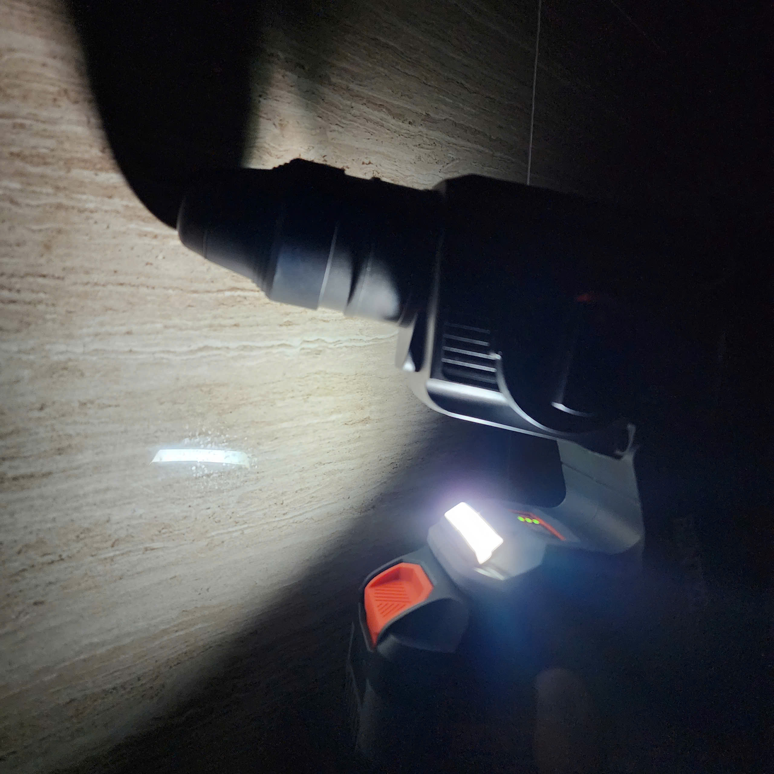 BỘ MÁY KHOAN BÊ TÔNG DÙNG PIN 20V BT21-26RHB - COMBO 10CELL